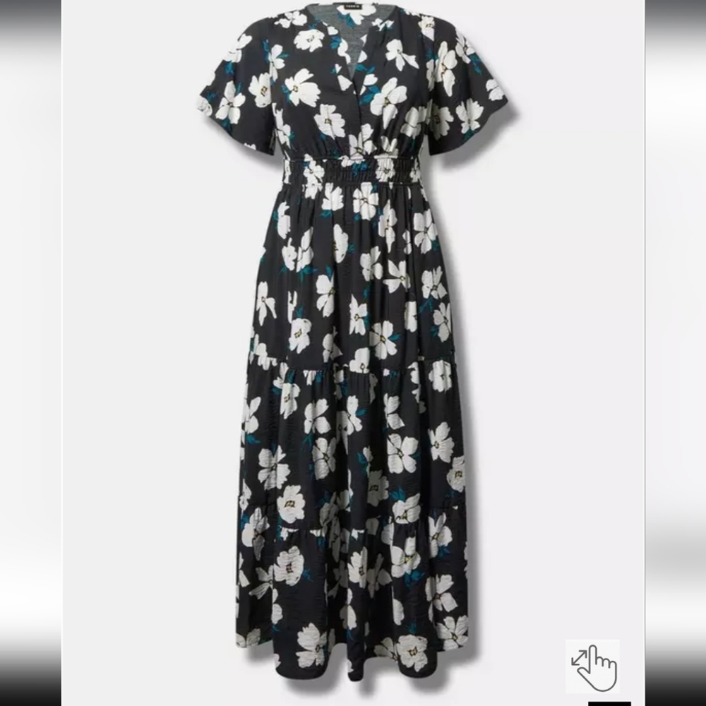 Torrid Maxi Floral Dress Yneck